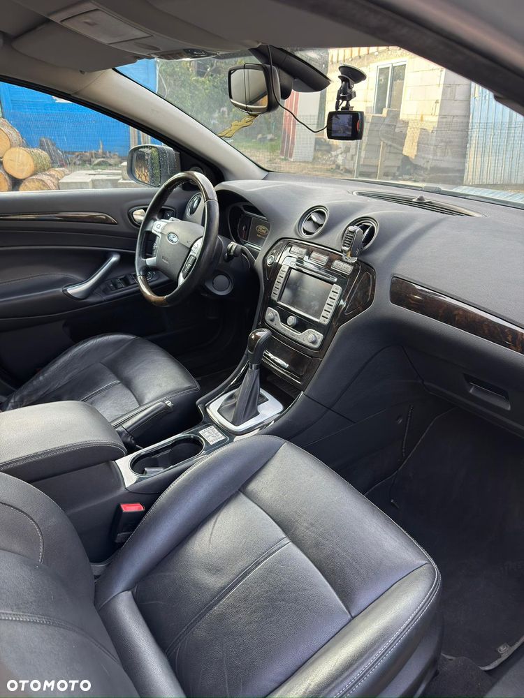 Ford Mondeo 2.3 Ghia - 9