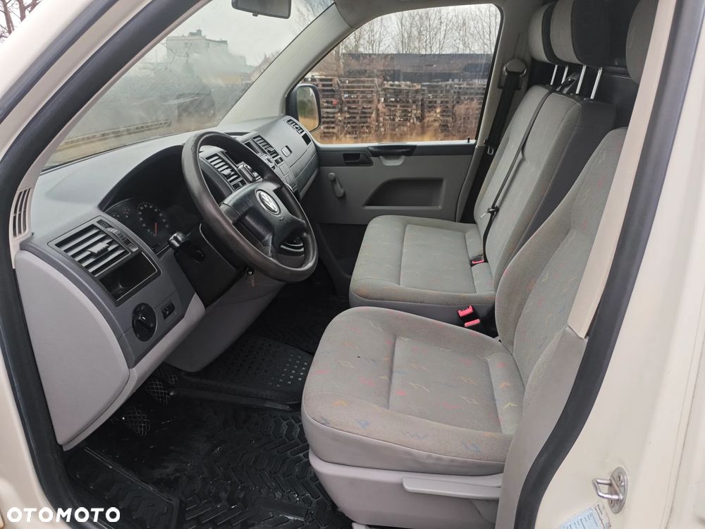 Volkswagen TRANSPORTER T5 - 6