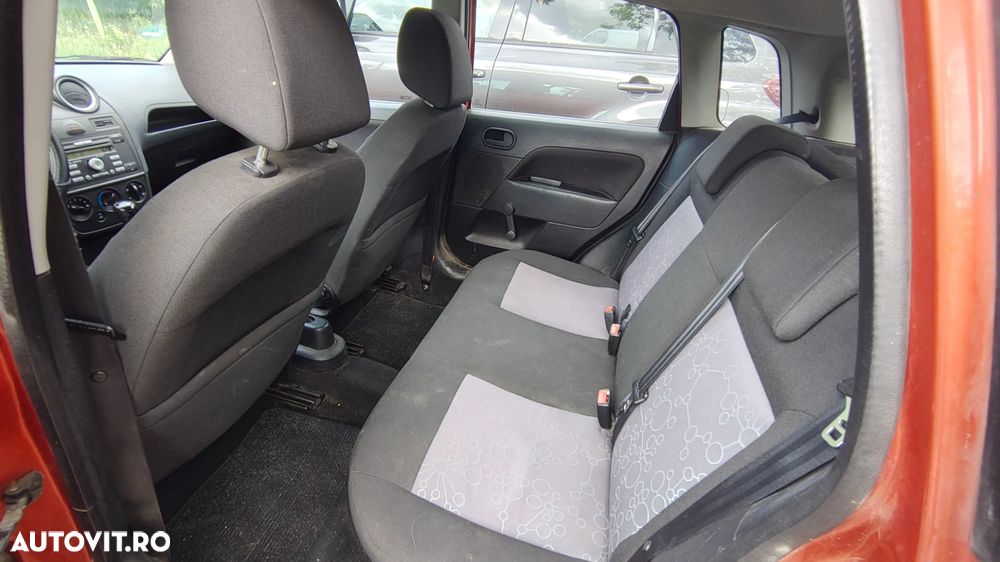 Ford Fiesta 1.25i Comfort - 16