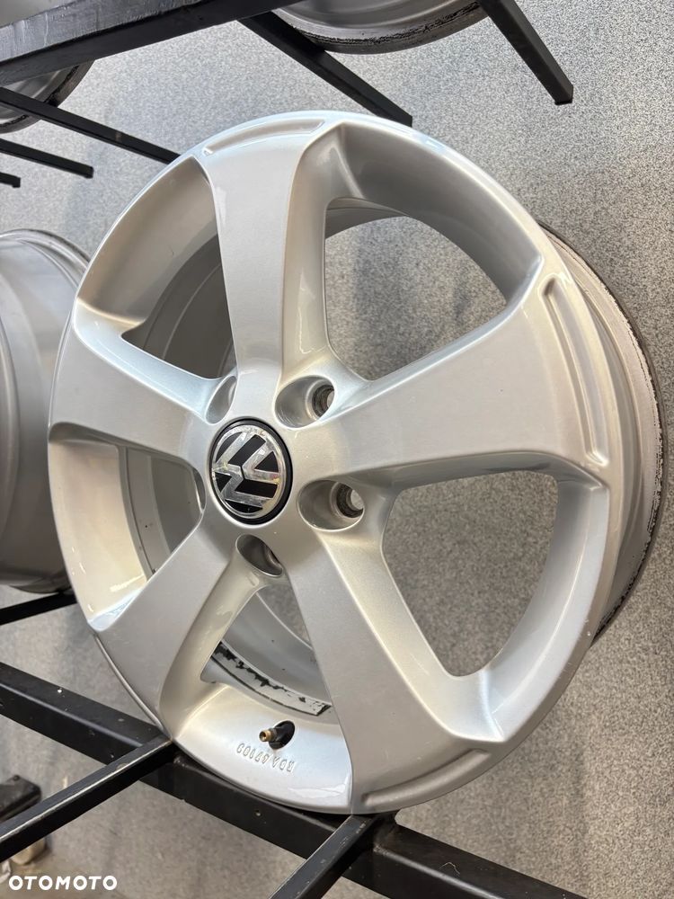 4 Felgi Alu Volkswagen Touran, Caddy, Golf 5, 6, 16" ET50 - 17