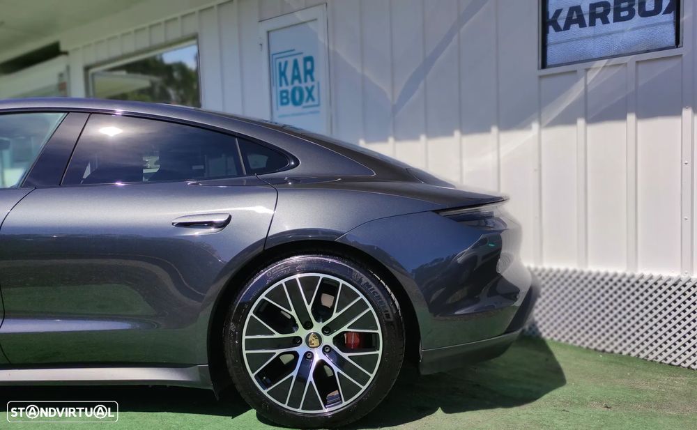 Porsche Taycan 4S Bateria Performance Plus - 11