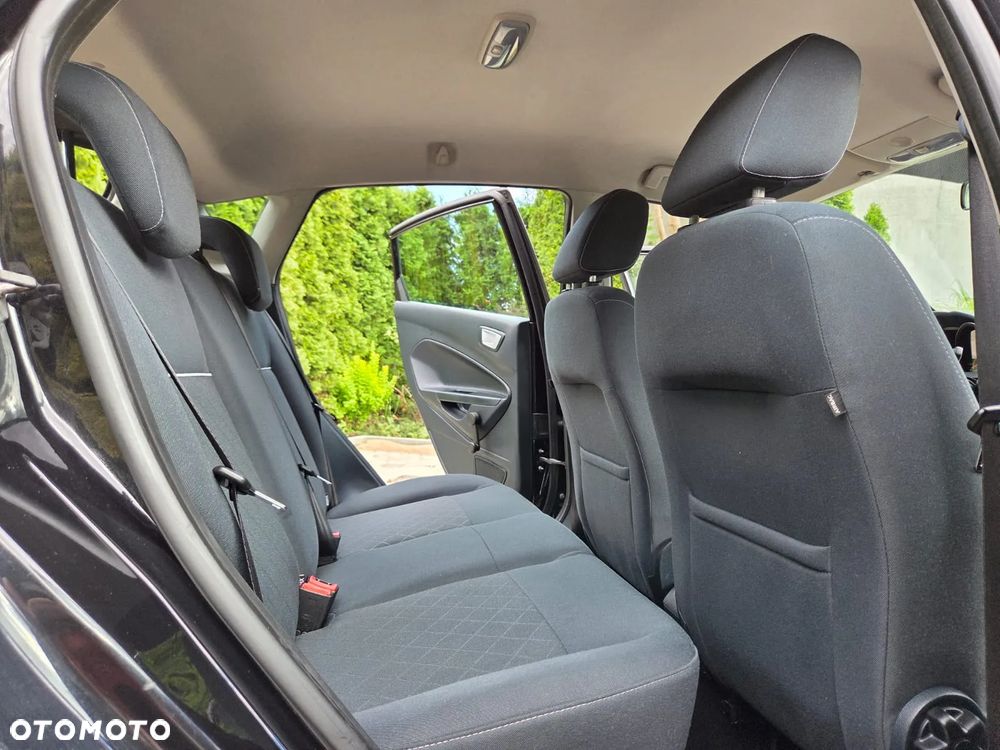 Ford Fiesta 1.25 Trend - 29
