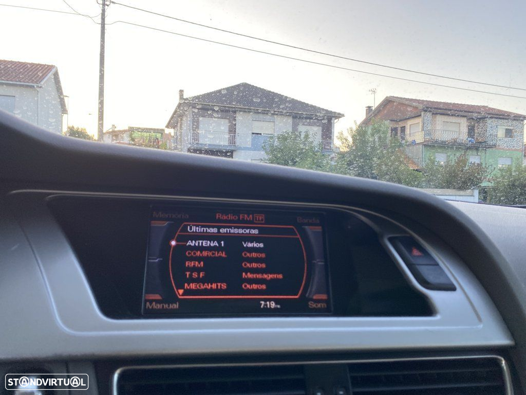 Audi A4 2.0 TDI Business Line Advance - 24