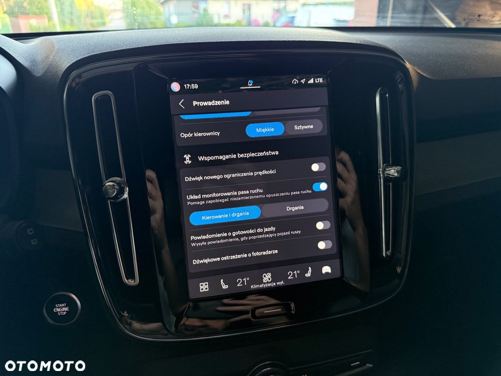 Volvo XC 40 B3 Core - 26