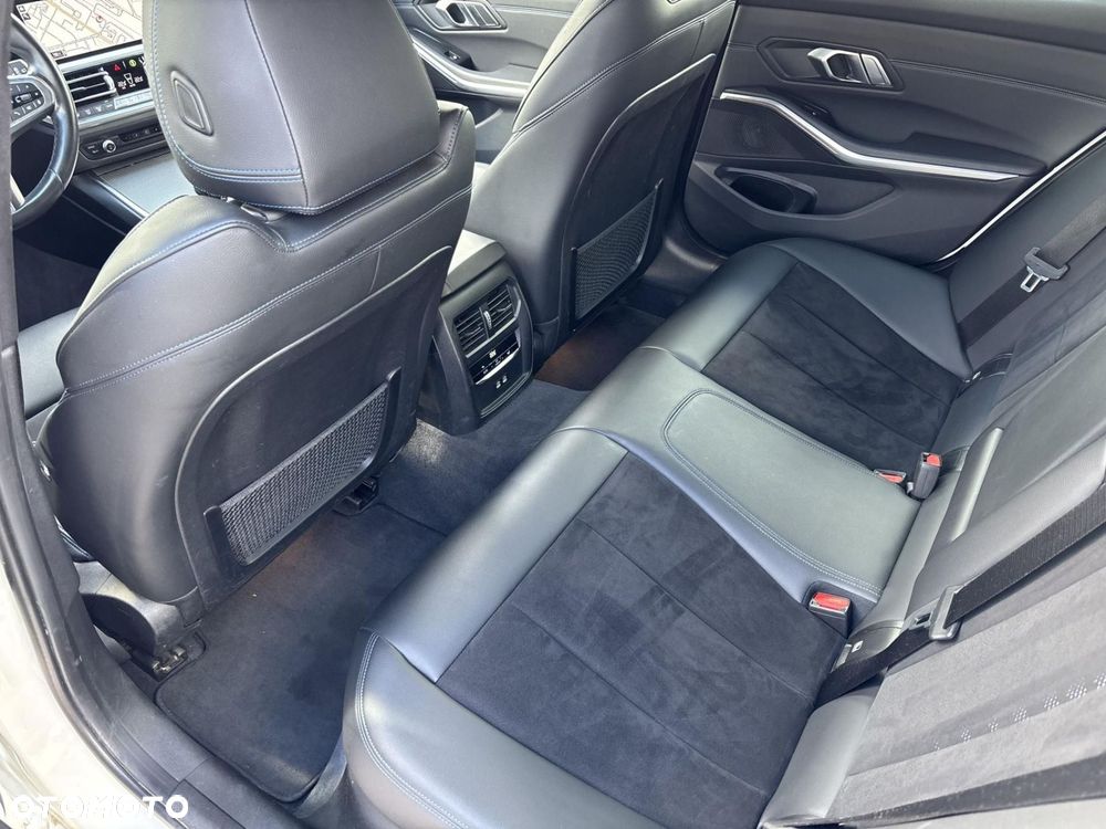 BMW Seria 3 2021