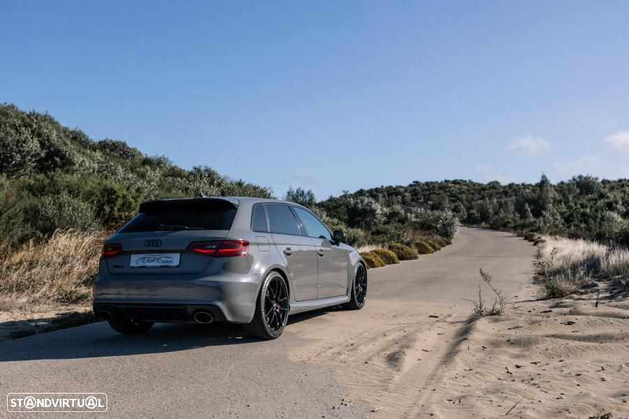Audi RS3 Sportback 2.5 TFSI quattro S tronic - 19