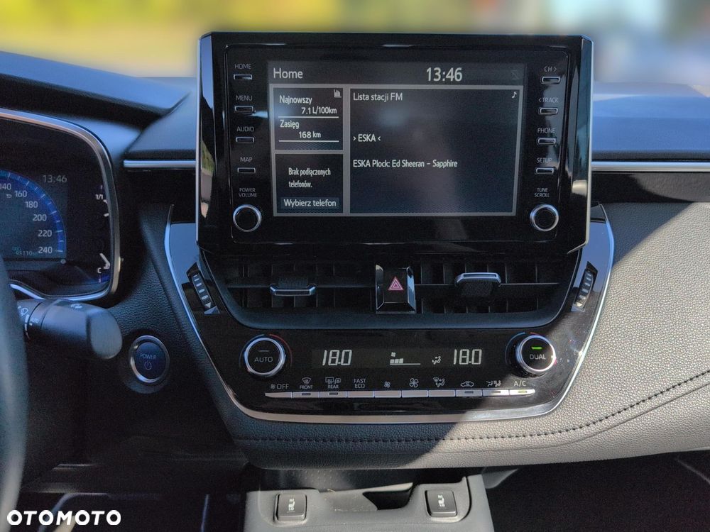 Toyota Corolla 1.8 Hybrid Comfort - 18