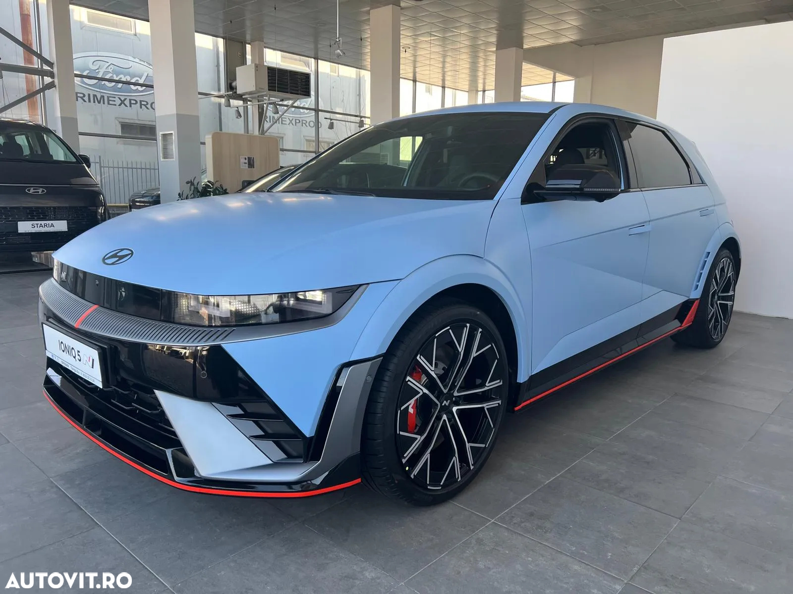 Hyundai IONIQ - 4