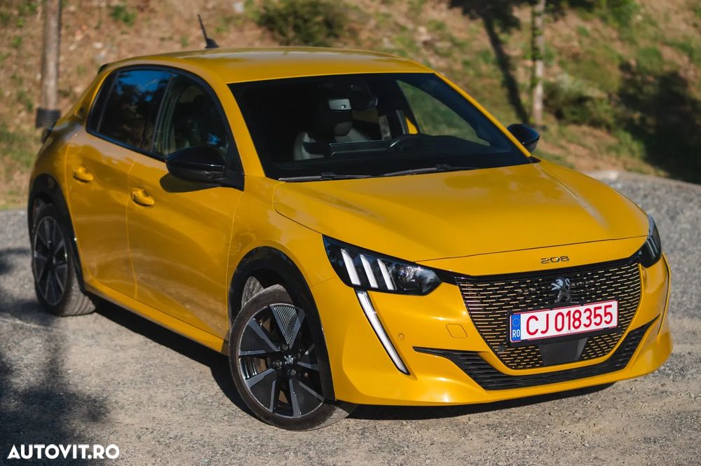Peugeot 208 e-208 GT-Line - 19