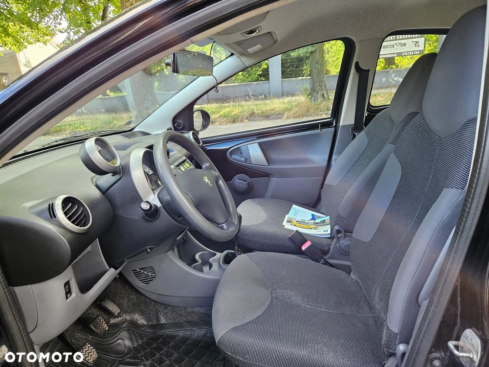 Peugeot 107 70 Urban Move - 8