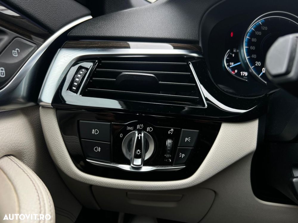 BMW Seria 5 530e AT PHEV - 34