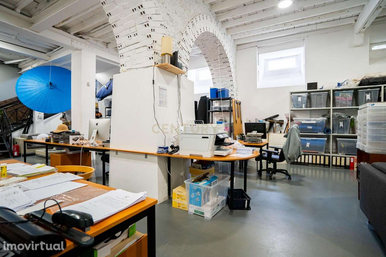 AOS INVESTIDORES - ACTIVO COM RENDIMENTO ENTRE A ESTRELA E CAMPO DE OU - Grande imagem: 4/29