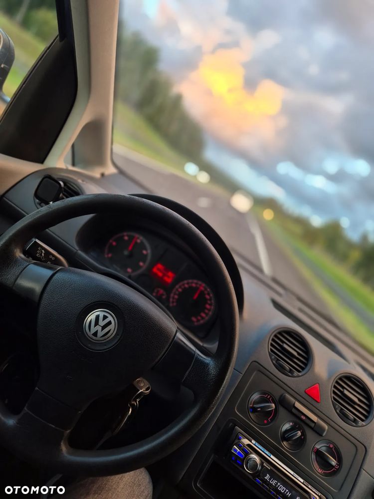 Volkswagen Caddy - 2
