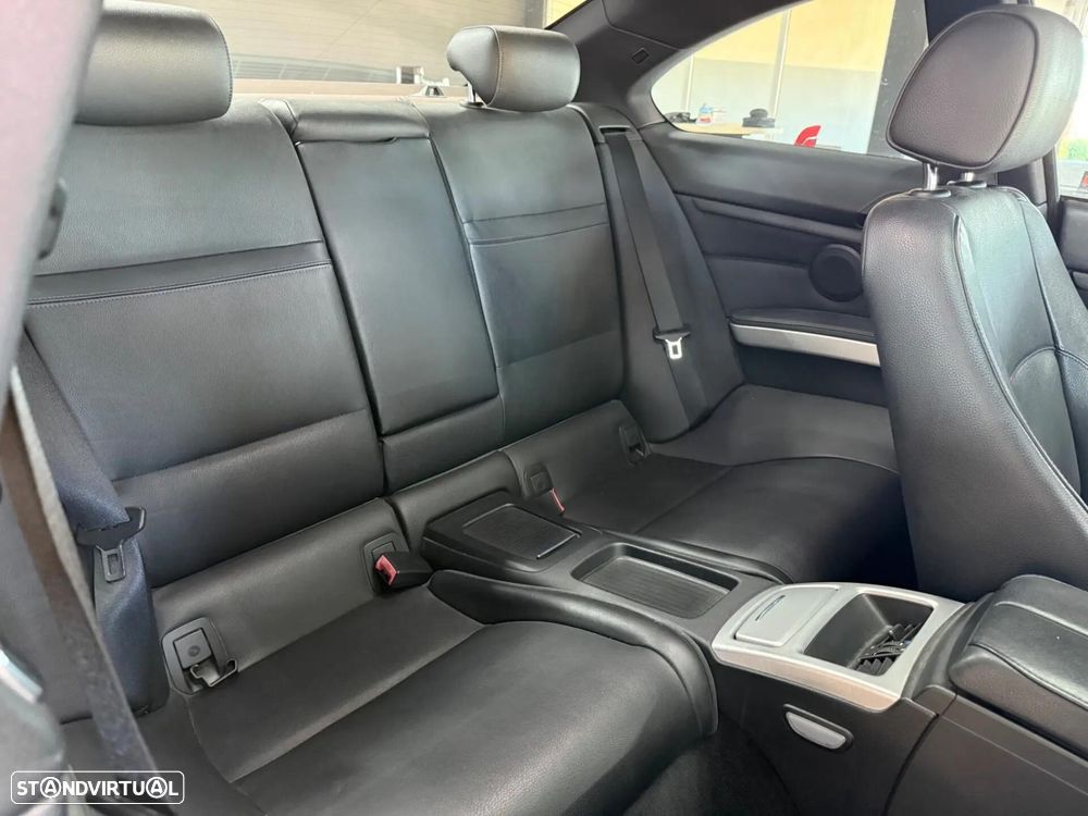 BMW 320 d Aut. M Sport Edition - 13