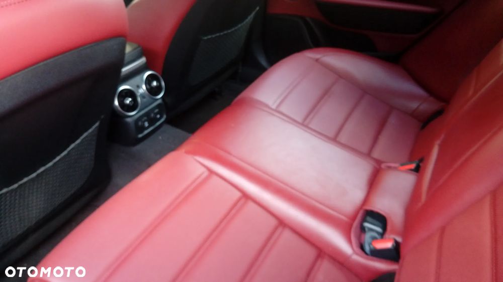 Kia Stinger 3.3 T-GDI AWD GT - 6