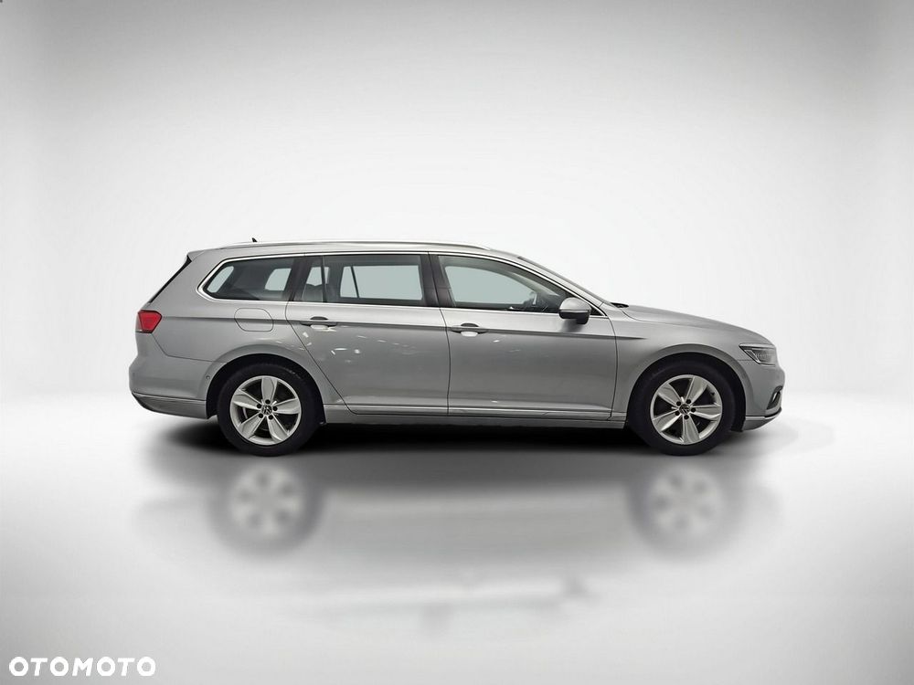 Volkswagen Passat Variant 2.0 TDI Elegance DSG - 7
