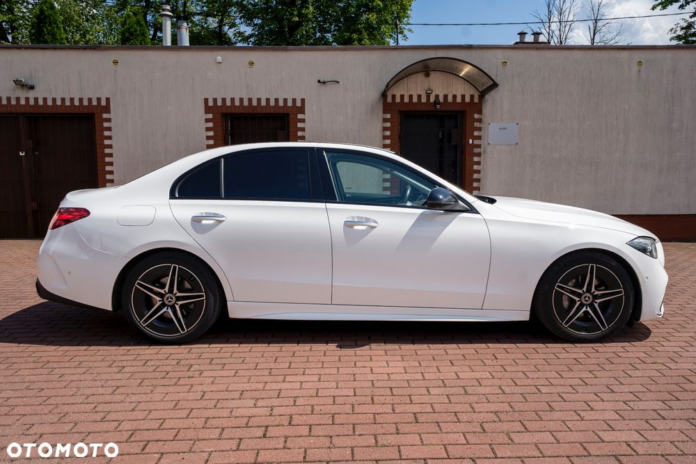 Mercedes-Benz Klasa C 300 4Matic 9G-TRONIC - 3