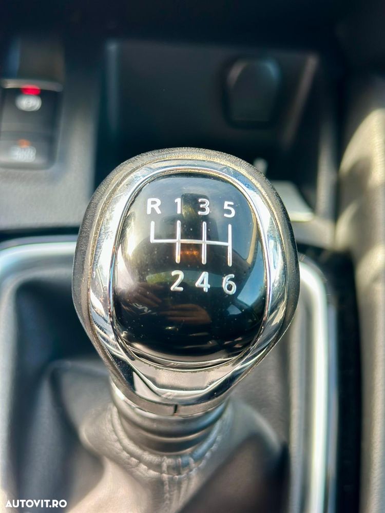 Nissan Qashqai - 28