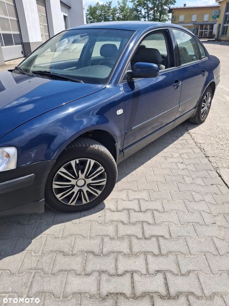 Volkswagen Passat 1.8 - 3