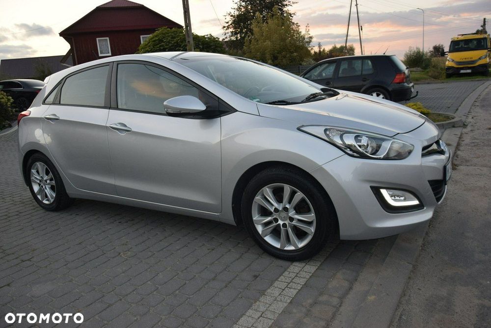 Hyundai i30 1.4 Premium - 8