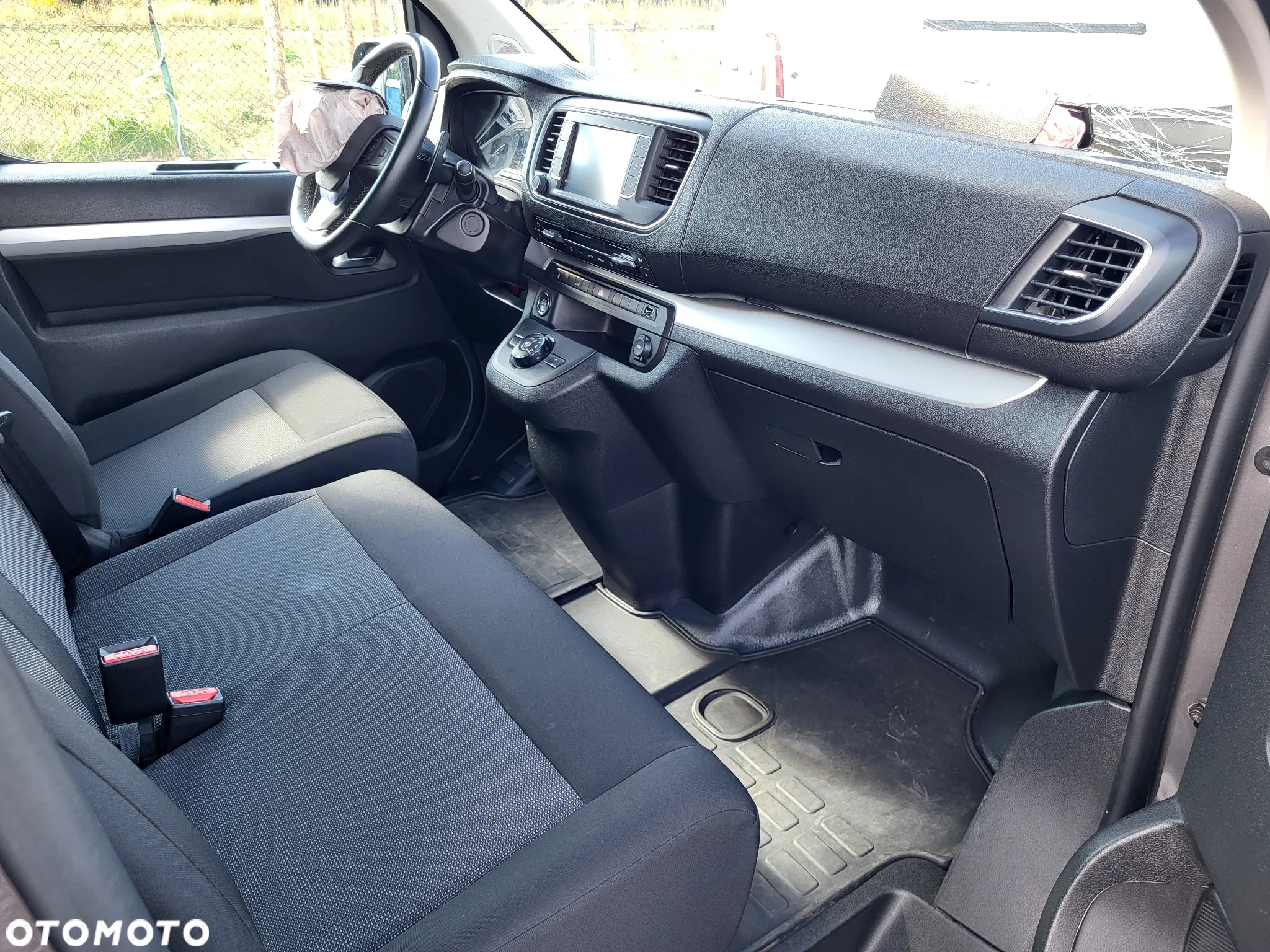 Opel Vivaro - 24