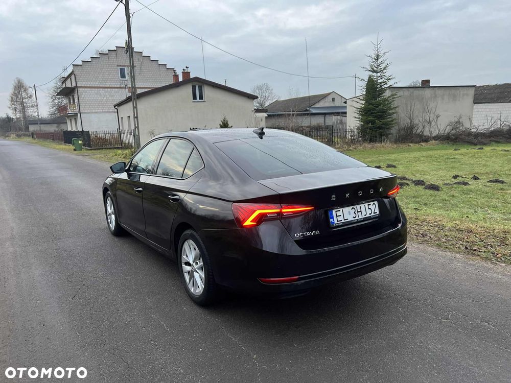 Skoda Octavia 1.5 TSI ACT Style - 10