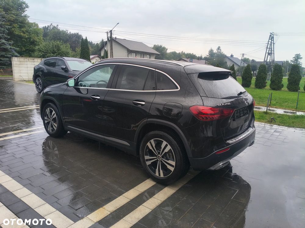 Mercedes-Benz Gla 2024 photo 5