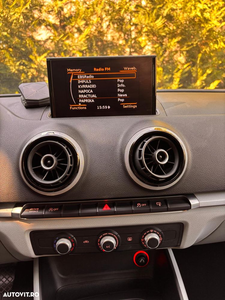 Audi A3 Sportback 1.6 TDI clean Stronic Ambiente - 8