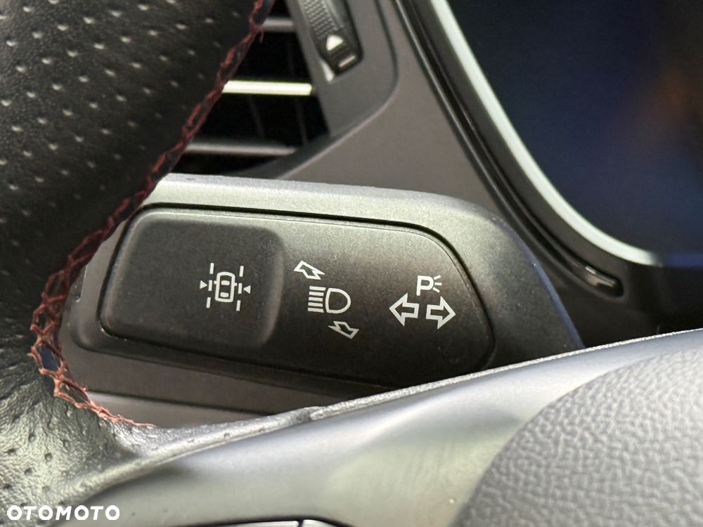 Ford Kuga 2.5 Duratec PHEV ST-LINE - 23