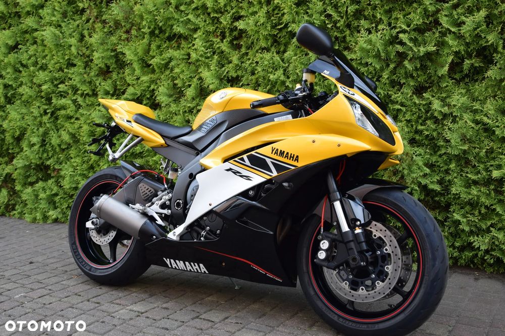 Yamaha R6 - 1