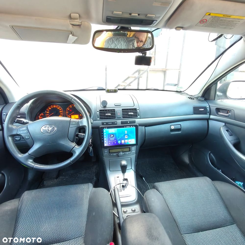 Toyota Avensis 2.0 VVT-i Automatik Sol - 11