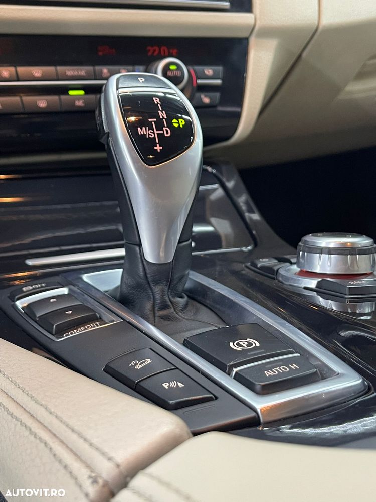 BMW Seria 5 525d xDrive Aut. - 16