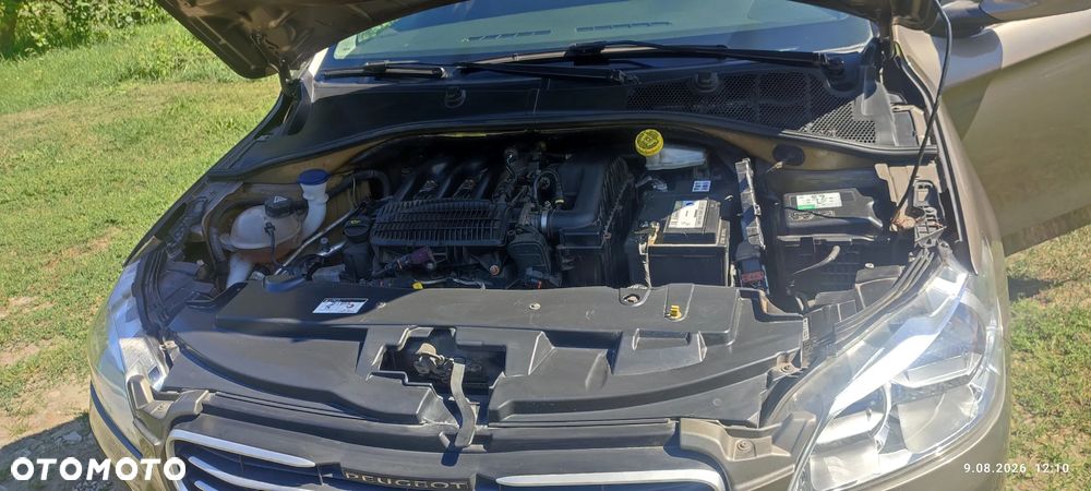Peugeot 301 1.2 Pure Tech Access - 12