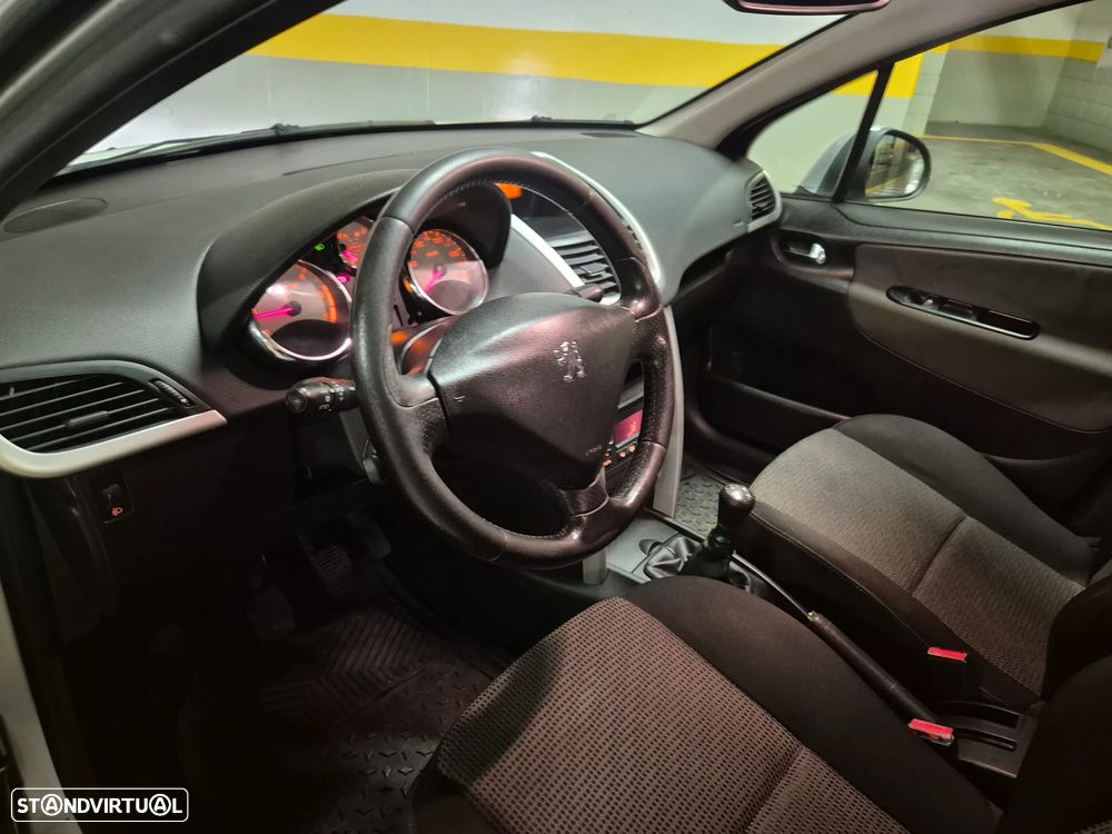 Peugeot 207 1.4 HDi Sport - 19
