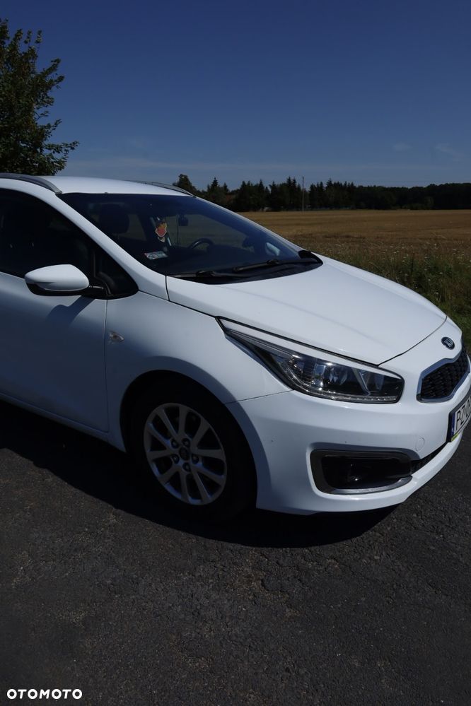 Kia Ceed - 1