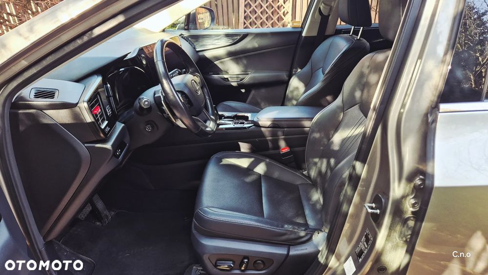 Lexus NX - 8