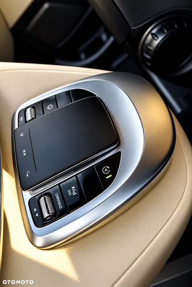 Mercedes-Benz Marco Polo - 21