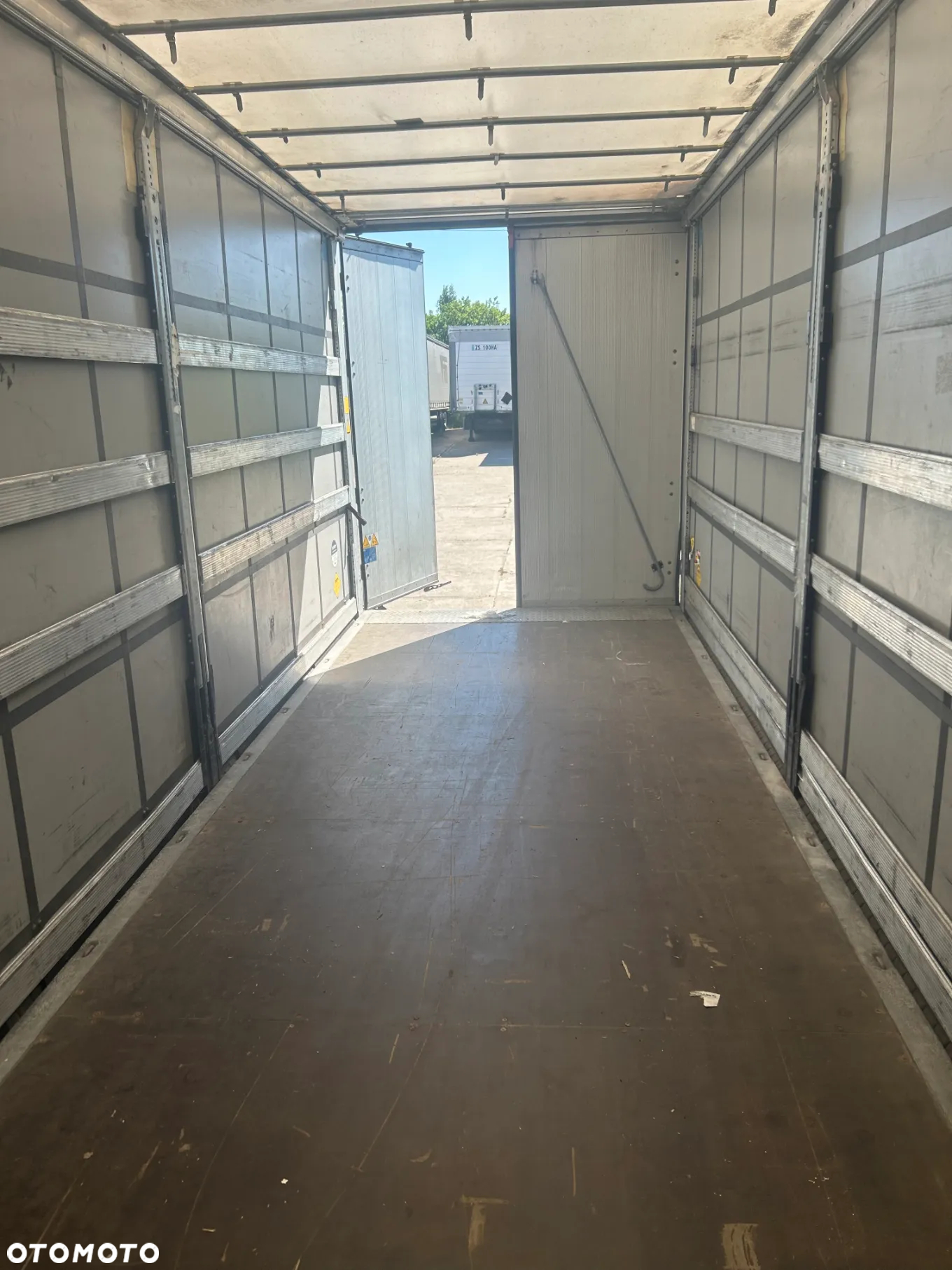 Schmitz Cargobull SCB ST - 15