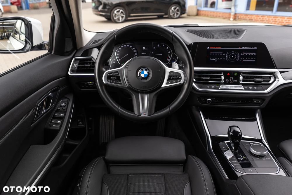 BMW Seria 3 320i Sport Line - 4