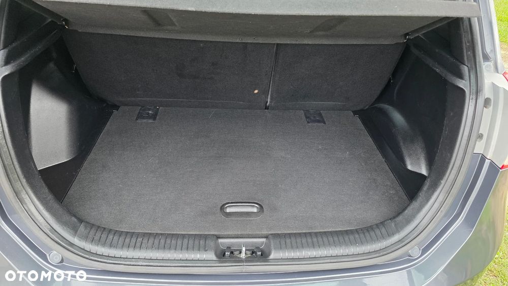Hyundai ix20 1.4 blue Comfort - 22