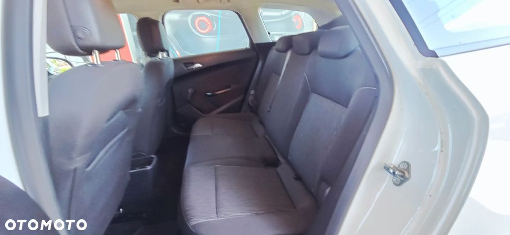 Opel Astra 1.6 Sports Tourer Design Edition - 29