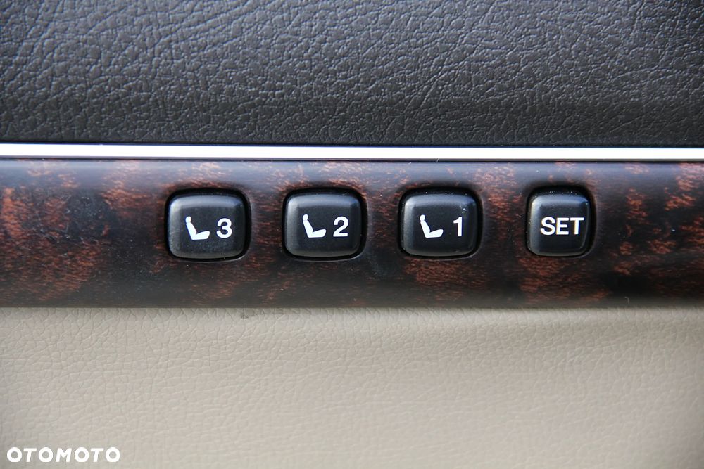 Toyota Land Cruiser LC 4.5 V8 D-4D Prestige - 32