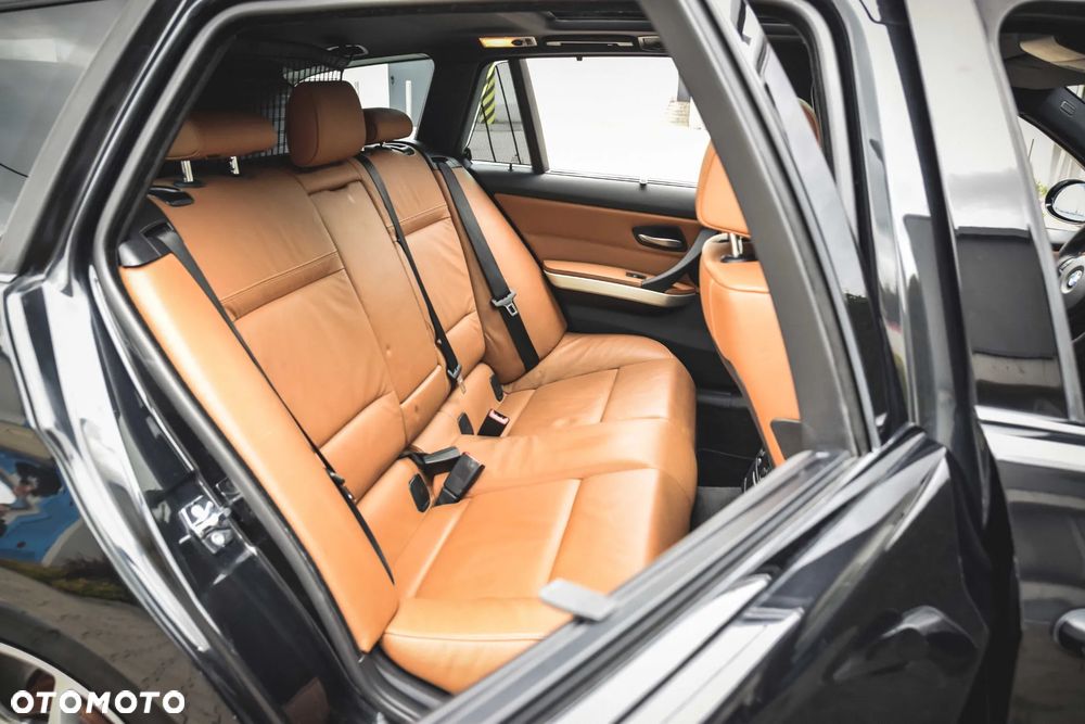 BMW Seria 3 335d - 20