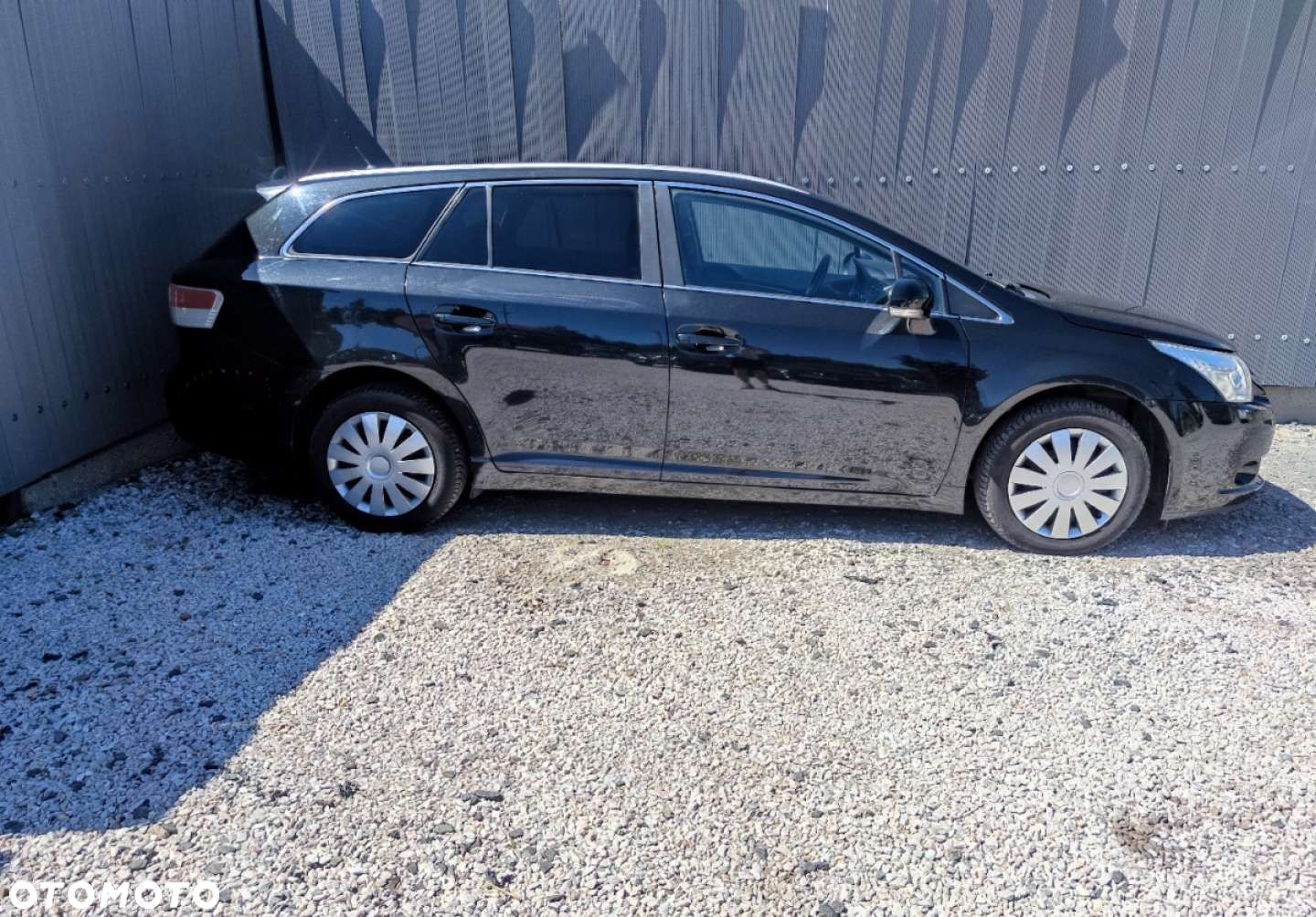 Toyota Avensis - 2