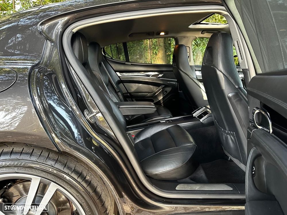 Porsche Panamera S PDK - 37
