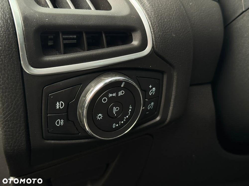 Ford Focus 1.0 EcoBoost Edition - 33