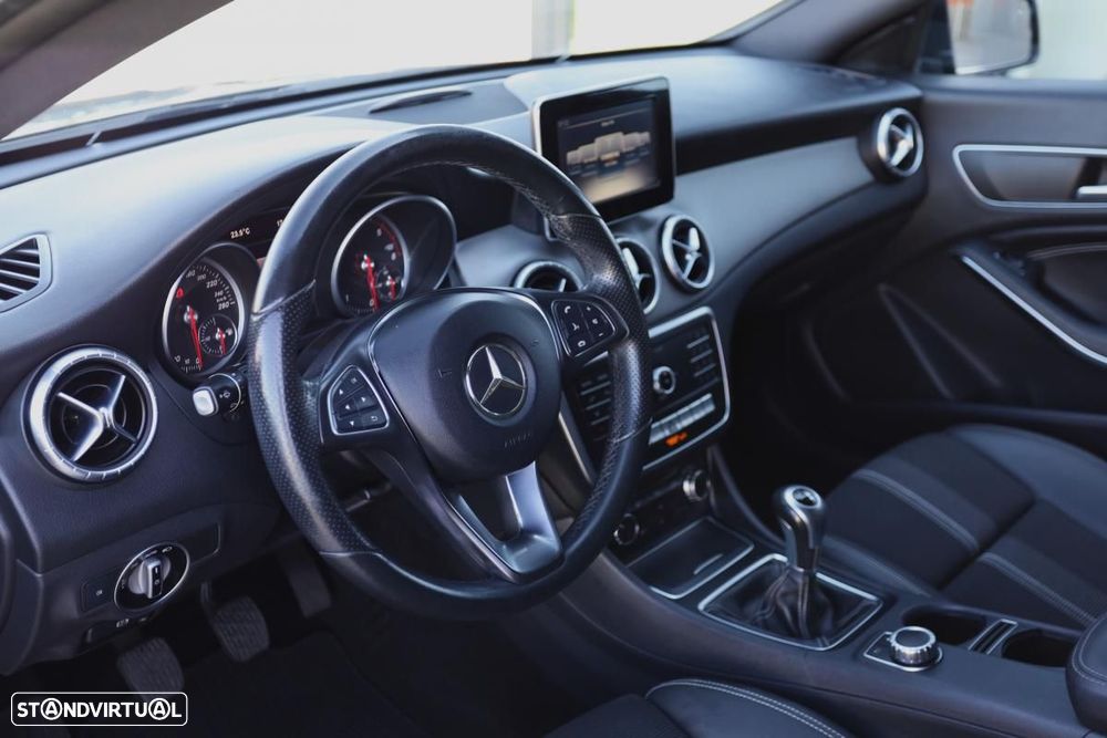 Mercedes-Benz CLA 180 d Shooting Brake Urban - 7