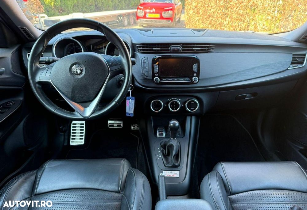 Alfa Romeo Giulietta - 2