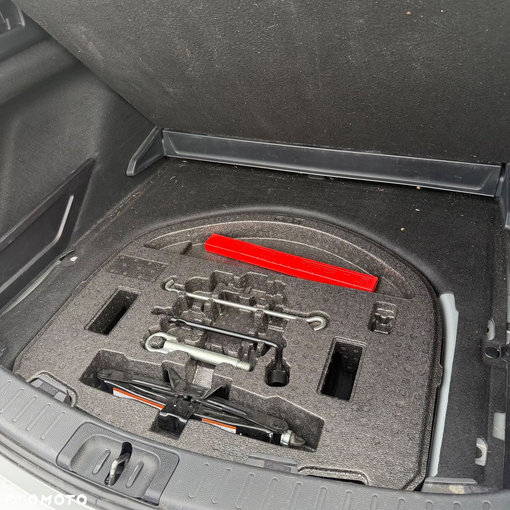 Toyota Corolla 1.8 Hybrid Comfort - 7