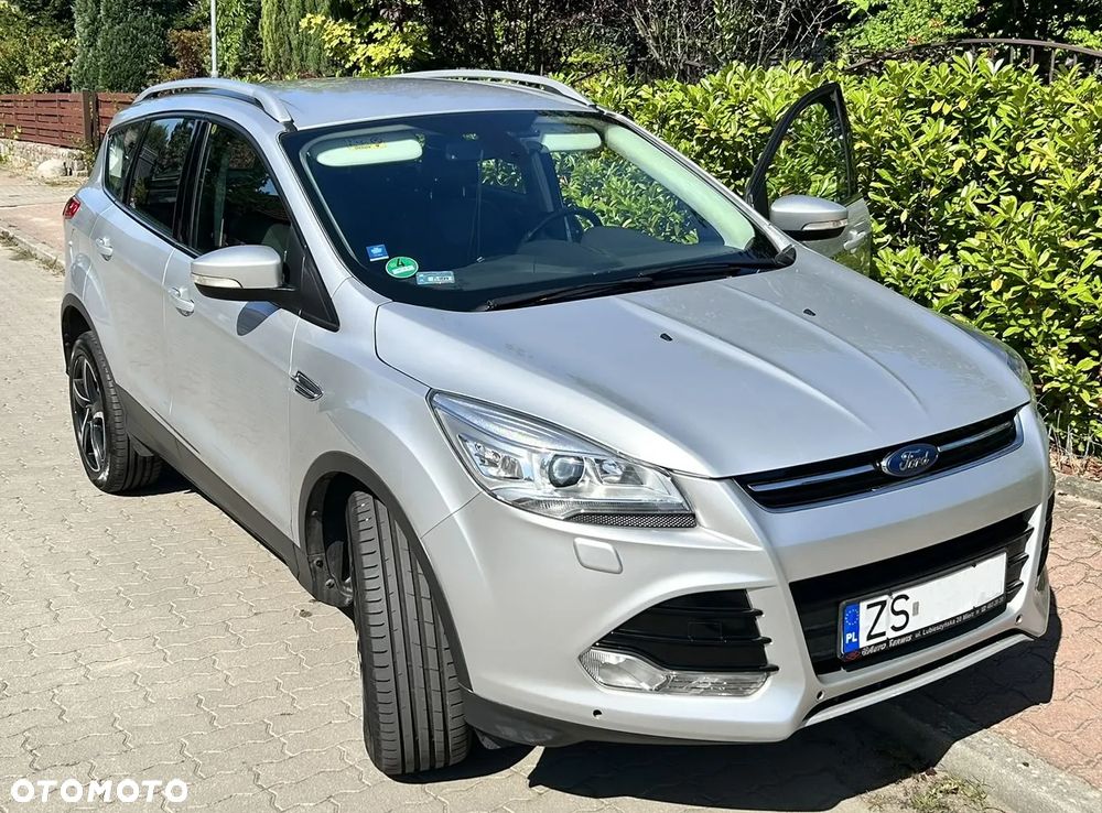 Ford Kuga 2.0 TDCi 4x4 Titanium - 6